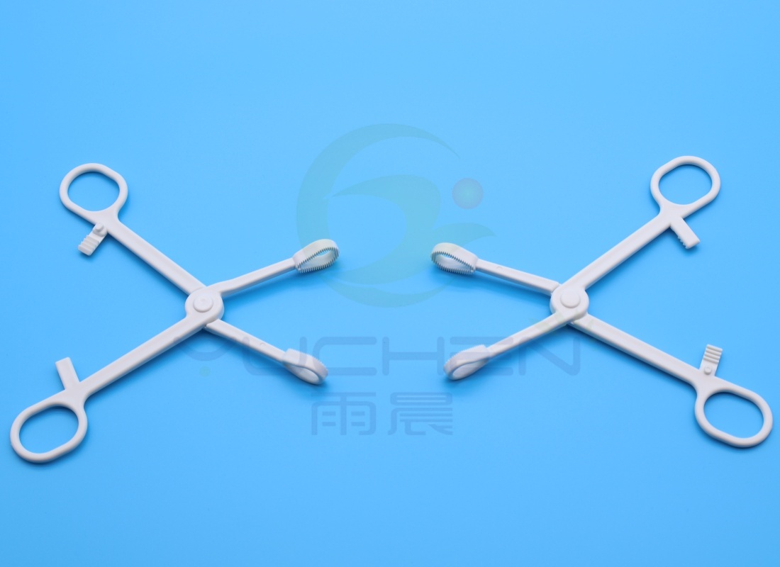 Fórceps/Pinça plástica descartável para procedimento cirúrgico - YuChen